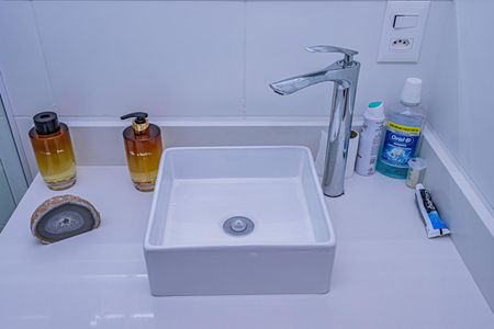 Apartamento para alugar com 71m², 2 quartos e 1 vaga Apartamento para alugar com 71m², 2 quartos e 1 vagaBanheiro