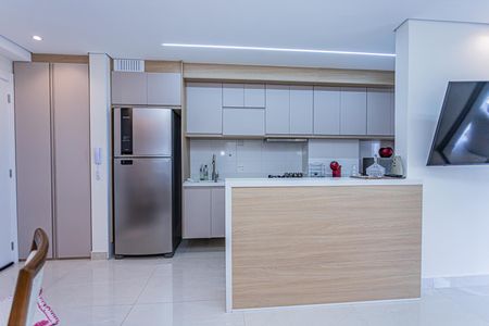 Apartamento para alugar com 71m², 2 quartos e 1 vaga Apartamento para alugar com 71m², 2 quartos e 1 vagaCozinha e Área de Serviço