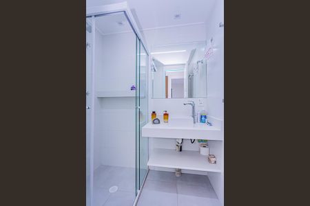 Apartamento para alugar com 71m², 2 quartos e 1 vaga Apartamento para alugar com 71m², 2 quartos e 1 vagaBanheiro