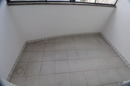 Apartamento à venda com 65m², 2 quartos e 1 vagaSacada