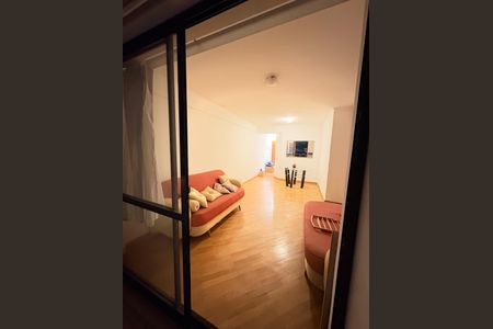 Sala de apartamento para alugar com 2 quartos, 84m² em Vila Valparaíso, Santo André