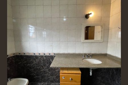 Casa para alugar com 300m², 6 quartos e 3 vagasBanheiro 4