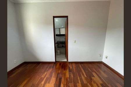 Casa para alugar com 300m², 6 quartos e 3 vagasQuarto 3