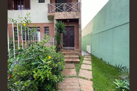 Casa para alugar com 300m², 6 quartos e 3 vagasEntrada