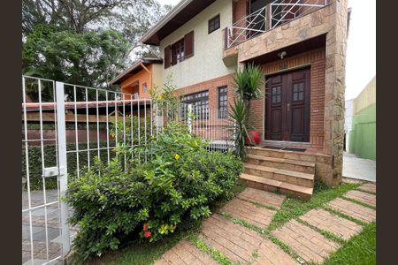 Casa para alugar com 300m², 6 quartos e 3 vagasEntrada