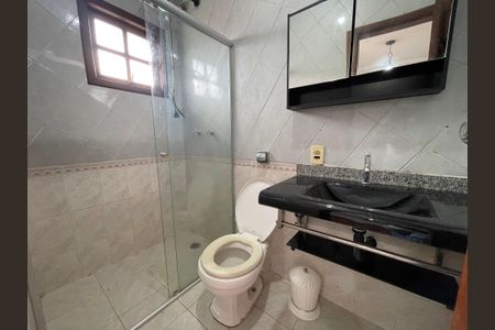 Casa para alugar com 300m², 6 quartos e 3 vagasBanheiro 3