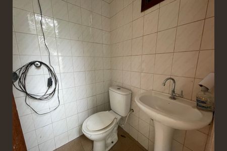 Casa para alugar com 300m², 6 quartos e 3 vagasBanheiro 7