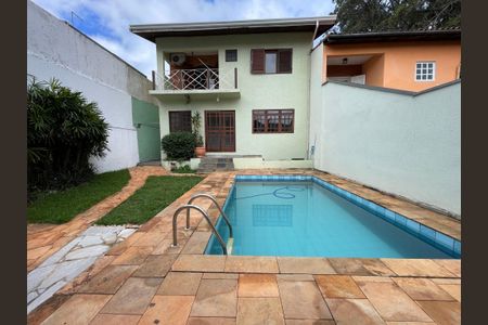 Casa para alugar com 300m², 6 quartos e 3 vagasPiscina