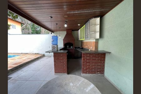 Casa para alugar com 300m², 6 quartos e 3 vagasChurrasqueira