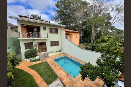 Casa para alugar com 300m², 6 quartos e 3 vagasQuintal