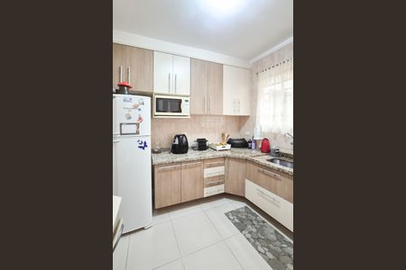 Apartamento para alugar com 70m², 2 quartos e 1 vaga Apartamento para alugar com 70m², 2 quartos e 1 vagaCozinha - Armários