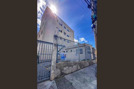 Apartamento para alugar com 35m², 2 quartos e 1 vaga Apartamento para alugar com 35m², 2 quartos e 1 vagaFachada