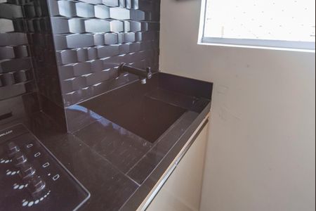 Apartamento para alugar com 35m², 2 quartos e 1 vaga Apartamento para alugar com 35m², 2 quartos e 1 vagaCozinha e Área de Serviço