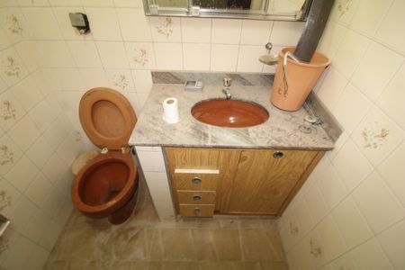 Casa para alugar com 200m², 2 quartos e 3 vagasBanheiro 1