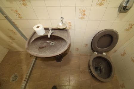 Casa para alugar com 200m², 2 quartos e 3 vagasBanheiro 2