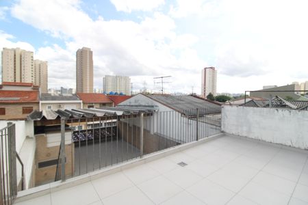 Casa para alugar com 200m², 2 quartos e 3 vagasQuintal