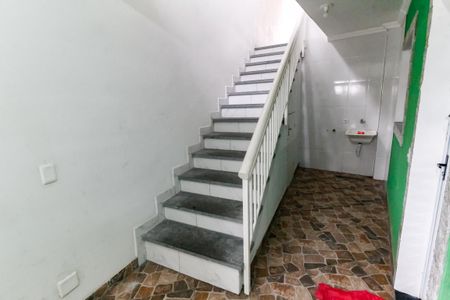 Casa para alugar com 40m², 1 quarto e sem vagaEscada acesso