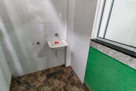 Casa para alugar com 40m², 1 quarto e sem vagaDetalhe da area de serviço