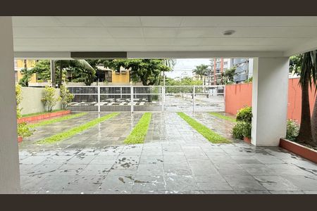 Apartamento para alugar com 65m², 2 quartos e 3 vagas Apartamento para alugar com 65m², 2 quartos e 3 vagasFachada