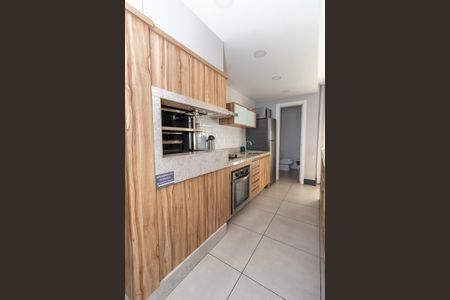 Apartamento à venda com 42m², 1 quarto e 1 vagaÁrea comum - Salão de festas