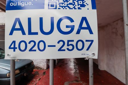 Casa para alugar com 58m², 2 quartos e sem vagaPlaca instalada