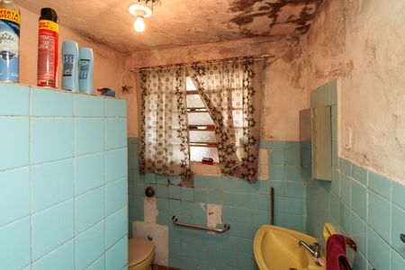 Casa para alugar com 58m², 2 quartos e sem vagaBanheiro