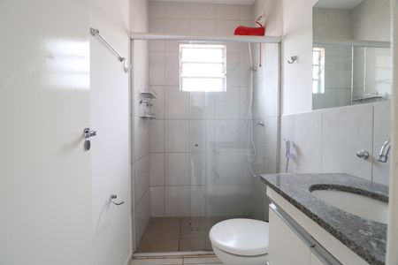 Casa de condomínio para alugar com 100m², 3 quartos e 2 vagasBanheiro do Quarto 3