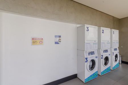 Apartamento à venda com 60m², 1 quarto e sem vagaÁrea comum - Lavanderia