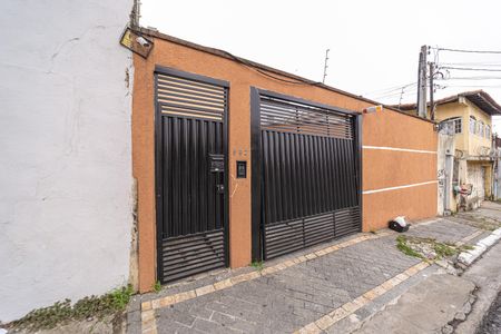 Casa de condomínio à venda com 68m², 2 quartos e 1 vaga Casa de condomínio à venda com 68m², 2 quartos e 1 vagaFachada