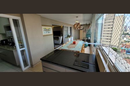 Apartamento para alugar com 149m², 3 quartos e 2 vagas Apartamento para alugar com 149m², 3 quartos e 2 vagasVaranda