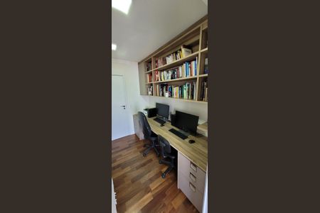 Apartamento para alugar com 149m², 3 quartos e 2 vagas Apartamento para alugar com 149m², 3 quartos e 2 vagasQuarto