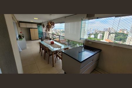 Apartamento para alugar com 149m², 3 quartos e 2 vagas Apartamento para alugar com 149m², 3 quartos e 2 vagasVaranda