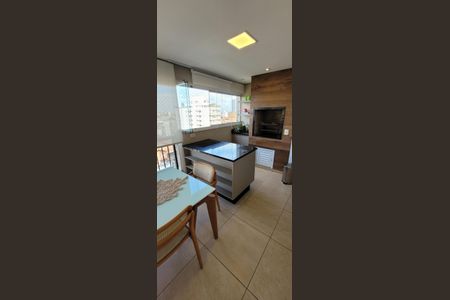 Apartamento para alugar com 149m², 3 quartos e 2 vagas Apartamento para alugar com 149m², 3 quartos e 2 vagasVaranda