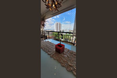 Apartamento para alugar com 149m², 3 quartos e 2 vagas Apartamento para alugar com 149m², 3 quartos e 2 vagasVaranda