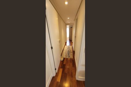 Corredor de apartamento para alugar com 3 quartos, 149m² em Vila Mariana, São Paulo