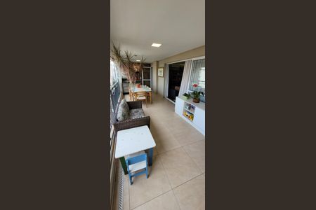 Apartamento para alugar com 149m², 3 quartos e 2 vagas Apartamento para alugar com 149m², 3 quartos e 2 vagasVaranda