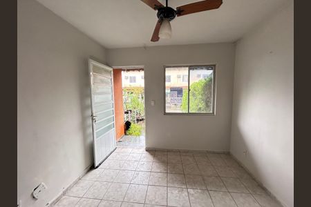 Sala de casa para alugar com 2 quartos, 80m² em Pavuna, Nilópolis