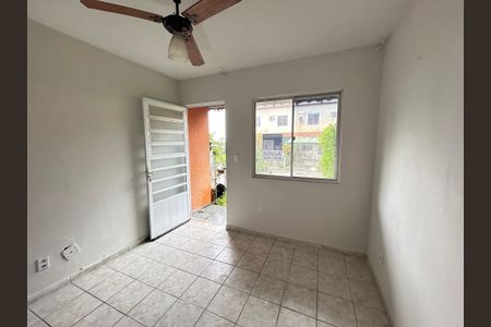 Sala de casa para alugar com 2 quartos, 80m² em Pavuna, Nilópolis
