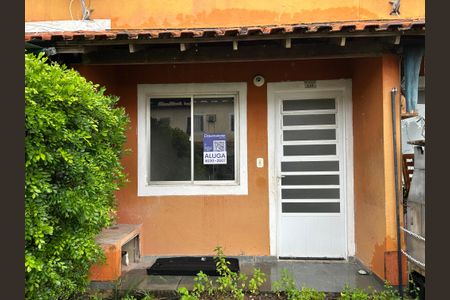 Casa para alugar com 80m², 2 quartos e 1 vagaFachada + plaquinha