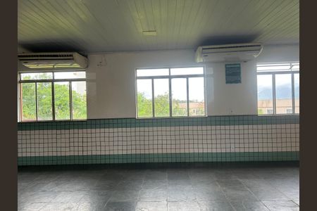 Casa para alugar com 80m², 2 quartos e 1 vagaÁrea comum - Salão de festas