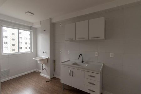 Apartamento para alugar com 45m², 2 quartos e 1 vaga Apartamento para alugar com 45m², 2 quartos e 1 vagaCozinha e Área de Serviço