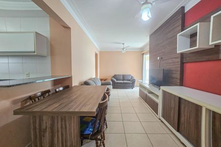 Sala de apartamento para alugar com 3 quartos, 107m² em Jardim Las Palmas, Guarujá