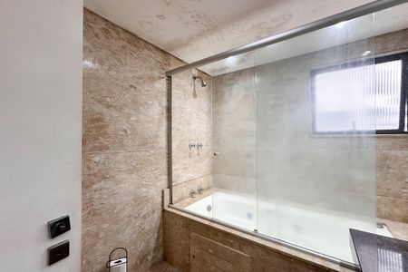 Apartamento para alugar com 140m², 3 quartos e 3 vagasBanheiro da Suíte 2