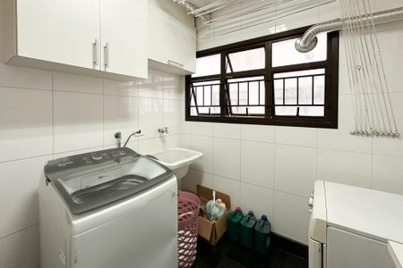 Apartamento para alugar com 140m², 3 quartos e 3 vagasÁrea de Serviço