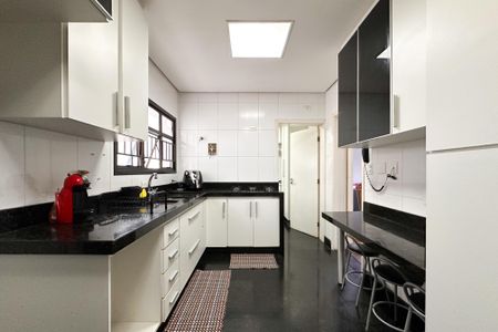Apartamento para alugar com 140m², 3 quartos e 3 vagasCozinha