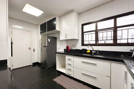 Apartamento para alugar com 140m², 3 quartos e 3 vagasCozinha
