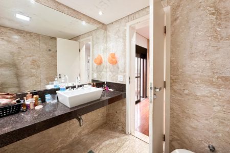 Apartamento para alugar com 140m², 3 quartos e 3 vagasBanheiro da Suíte 2