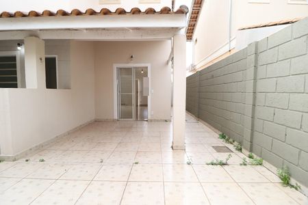 Casa de condomínio para alugar com 100m², 3 quartos e 2 vagasVaranda