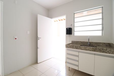 Casa de condomínio para alugar com 100m², 3 quartos e 2 vagasCozinha