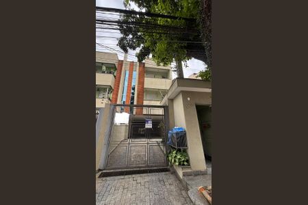 Apartamento à venda com 85m², 3 quartos e 2 vagasFachada